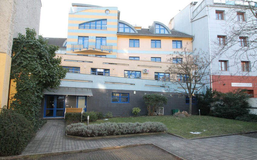 Pronájem bytu 1+KK – 34m2 Praha 8 -Kobylisy