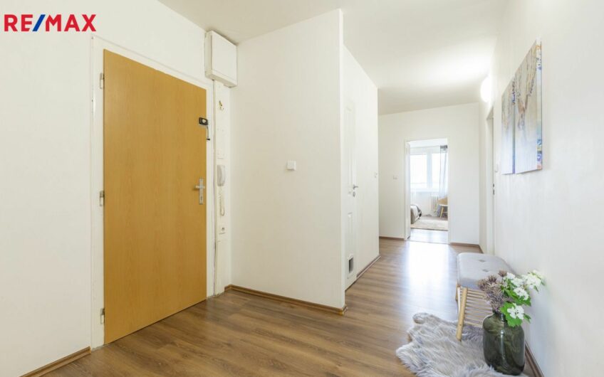 Prodej bytu 4+kk 93.5 m² Praha 10
