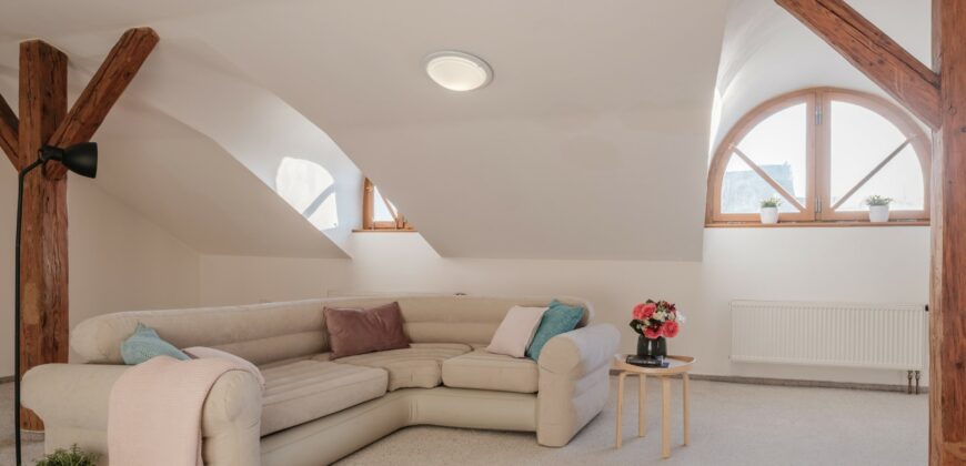 Pronájem mezonetového bytu 4+1 164m2 na Vinohradech