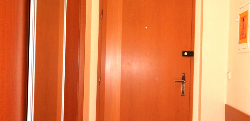 Pronájem bytu 1+kk 34m2 v pražských Kobylisích