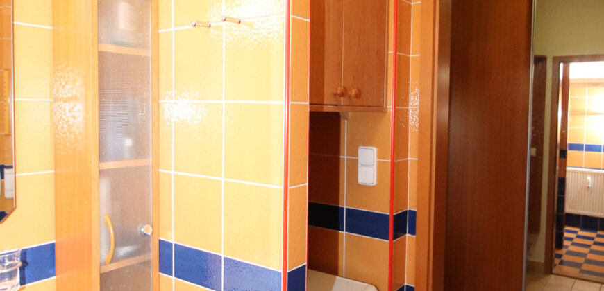 Pronájem bytu 1+kk 34m2 v pražských Kobylisích