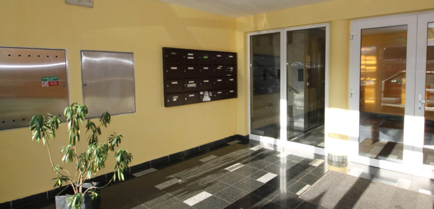 Pronájem bytu 1+kk 34m2 v pražských Kobylisích