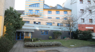 Pronájem bytu 1+kk 34m2 v pražských Kobylisích