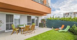Prodej bytu 2+kk 53,2m2 se zahrádkou a garážovým stáním