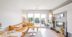 Prodej bytu 2+kk 53,2m2 se zahrádkou a garážovým stáním