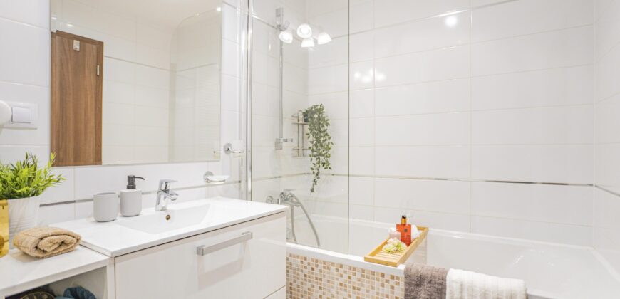 Prodej bytu 2+kk 53,2m2 se zahrádkou a garážovým stáním