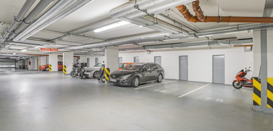 Prodej bytu 2+kk 53,2m2 se zahrádkou a garážovým stáním