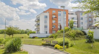 Prodej bytu 2+kk 53,2m2 se zahrádkou a garážovým stáním